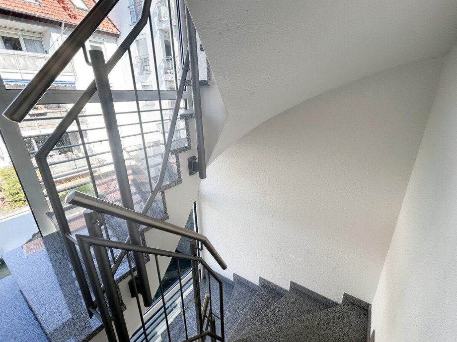 Treppenhaus Terrassenwohnung Stuttgart-Obert�rkheim