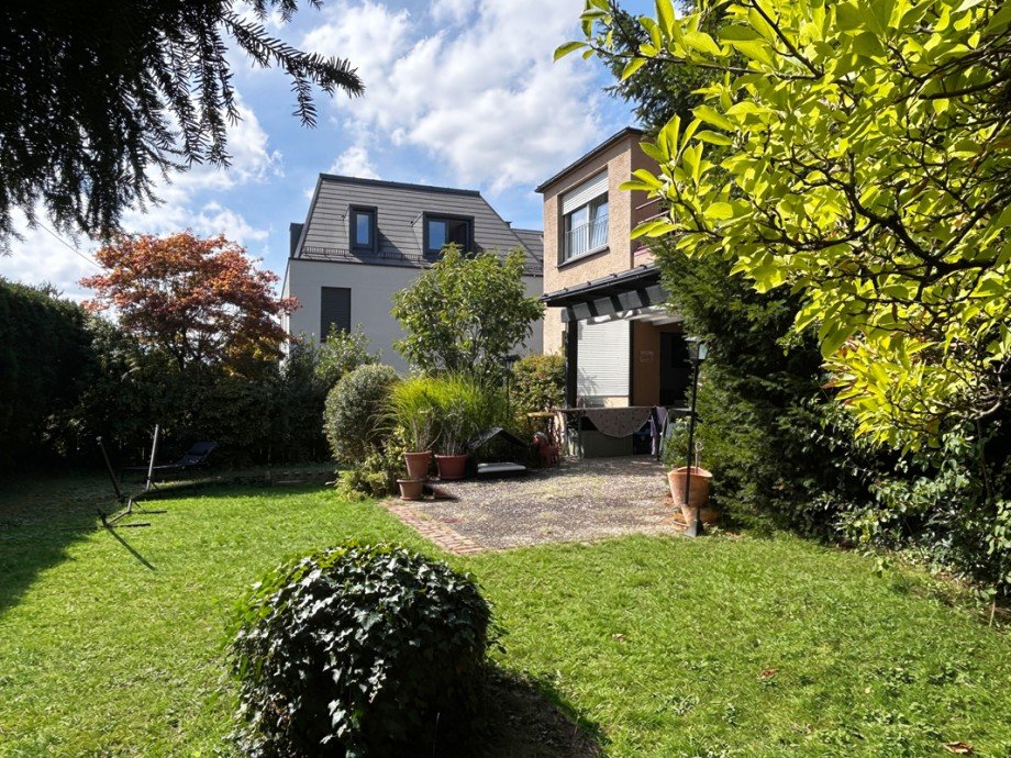 S�dgarten Zweifamilienhaus Stuttgart / Sonnenberg