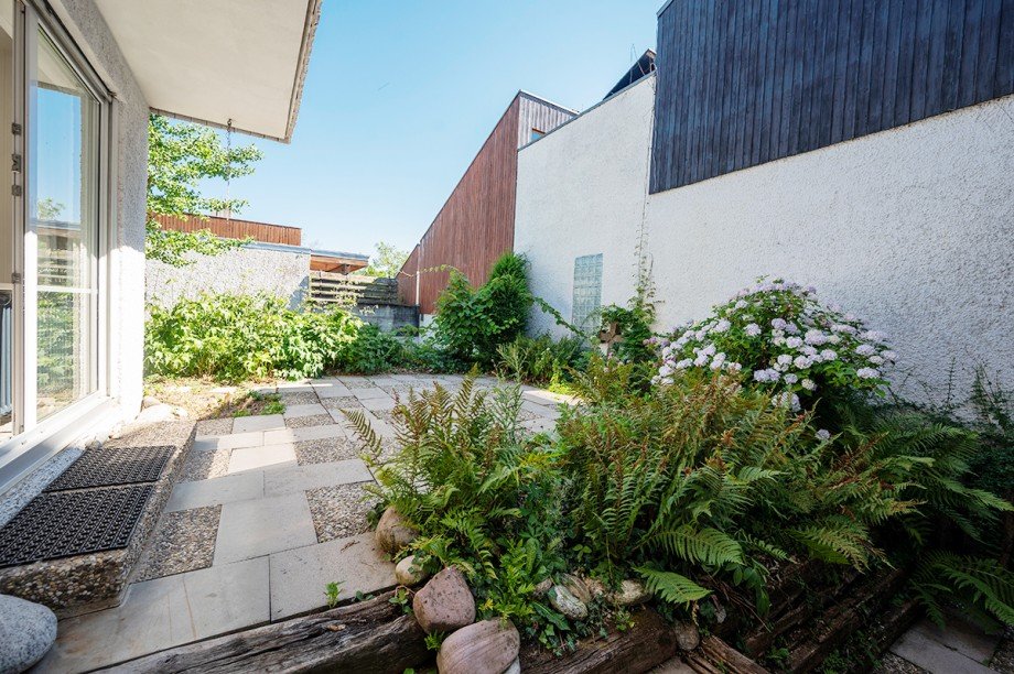Gartenbereich Einfamilienhaus Sch�naich