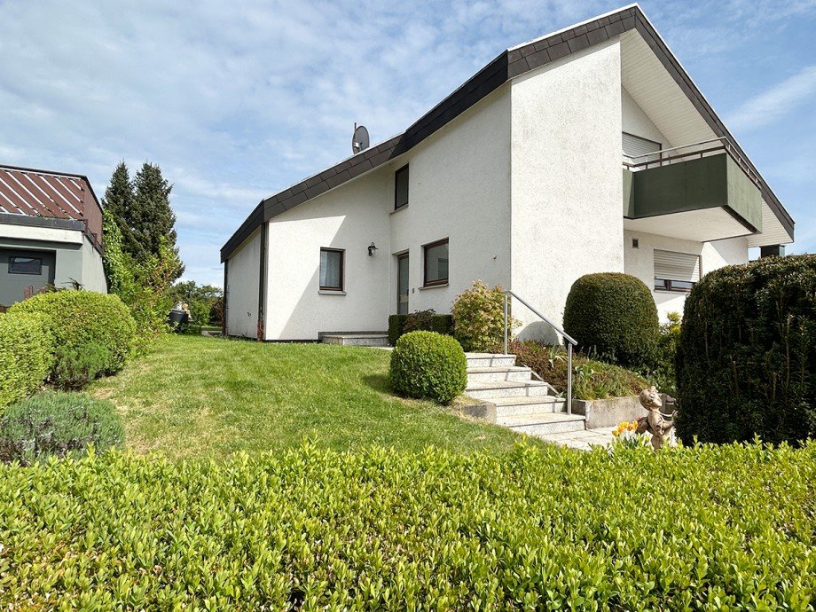 Hausansicht Zweifamilienhaus Lorch