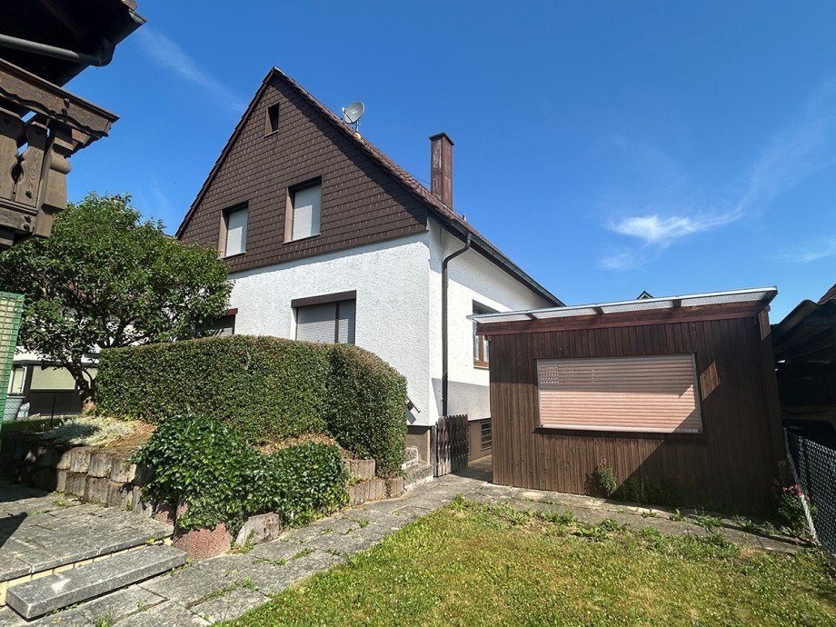 Hausr�ckseite Einfamilienhaus Nufringen