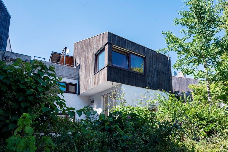 Ansicht Haus von Garten Sch�naich - Sch�naich Einfamilienhaus Sch�naich: Viel Platz f�r die Familie Architektenhaus mit Dachterrasse, Doppelgarage