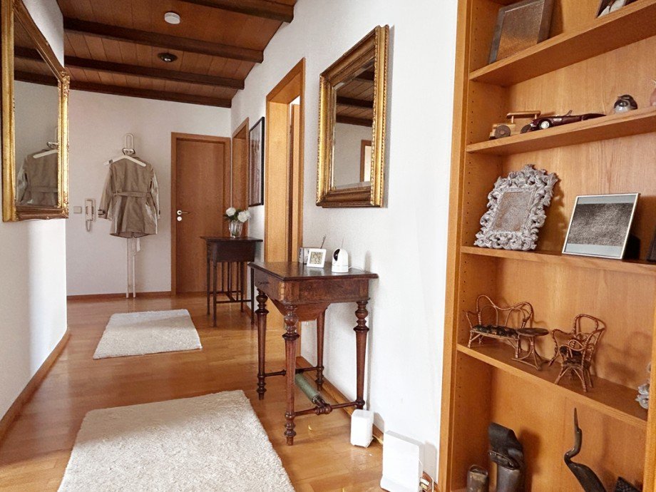 Flur (OG) Zweifamilienhaus Stuttgart / Sonnenberg