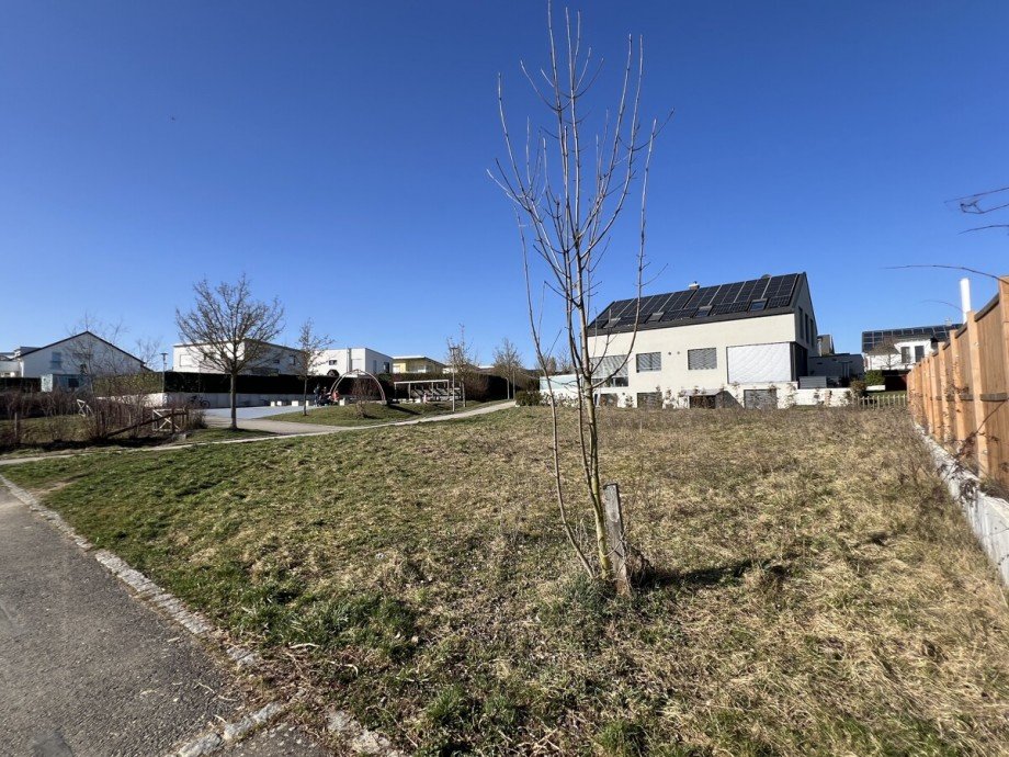 Blick auf den Bauplatz Einfamilienhaus Aichtal / Gr�tzingen