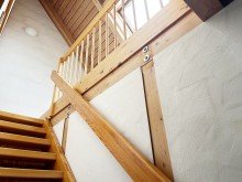 Treppe mit Geb�lk Ehningen - Idyllisch Wohnen an der W�rm:  Charmantes 2-Familien-Architektenhaus mit ELW 