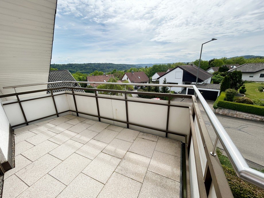 DG-Balkon mit Aussicht Zweifamilienhaus Lorch