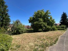 Blick auf Bauplatz Mitten in Backnang  Moderne und sehr gro�z�gige DHH in reizvoller Lage und mit ruhiger Gartenidylle 