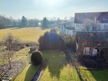 Aussicht und Garten Ehningen - Idyllisch Wohnen an der W�rm:  Charmantes 2-Familien-Architektenhaus mit ELW 