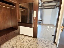 Eingangsbereich_mit_Garderobe Penthouse-Traum in Sindelfingen: Ger�umige 2-Zimmer-Wohnung,
EBK und Dachterrasse mit Aussicht