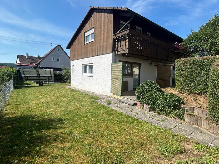 Nebengeb�ude mit G�stebereich Einfamilienhaus Nufringen