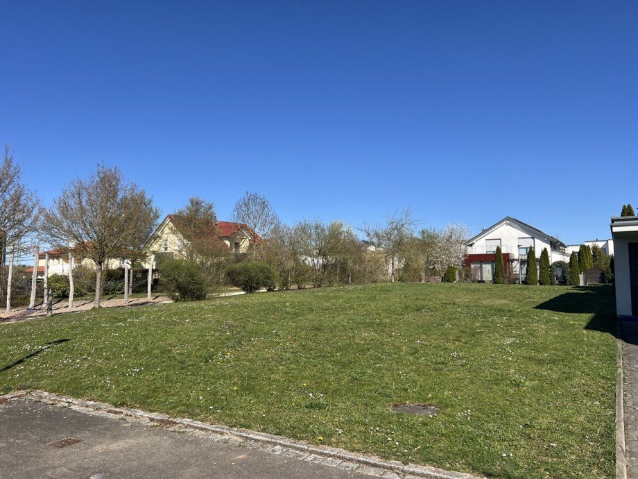 Blick auf den Bauplatz Einfamilienhaus Holzgerlingen