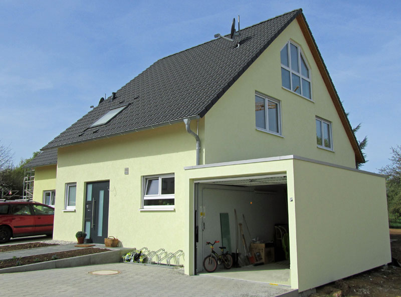 Einladendes Wohnhaus mit Garage in Leinfelden