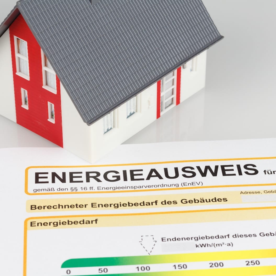 Energieausweis mit Haus