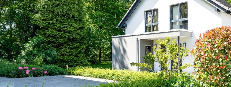 Die Vorteile eines Immobilienmaklers beim Grundstückskauf