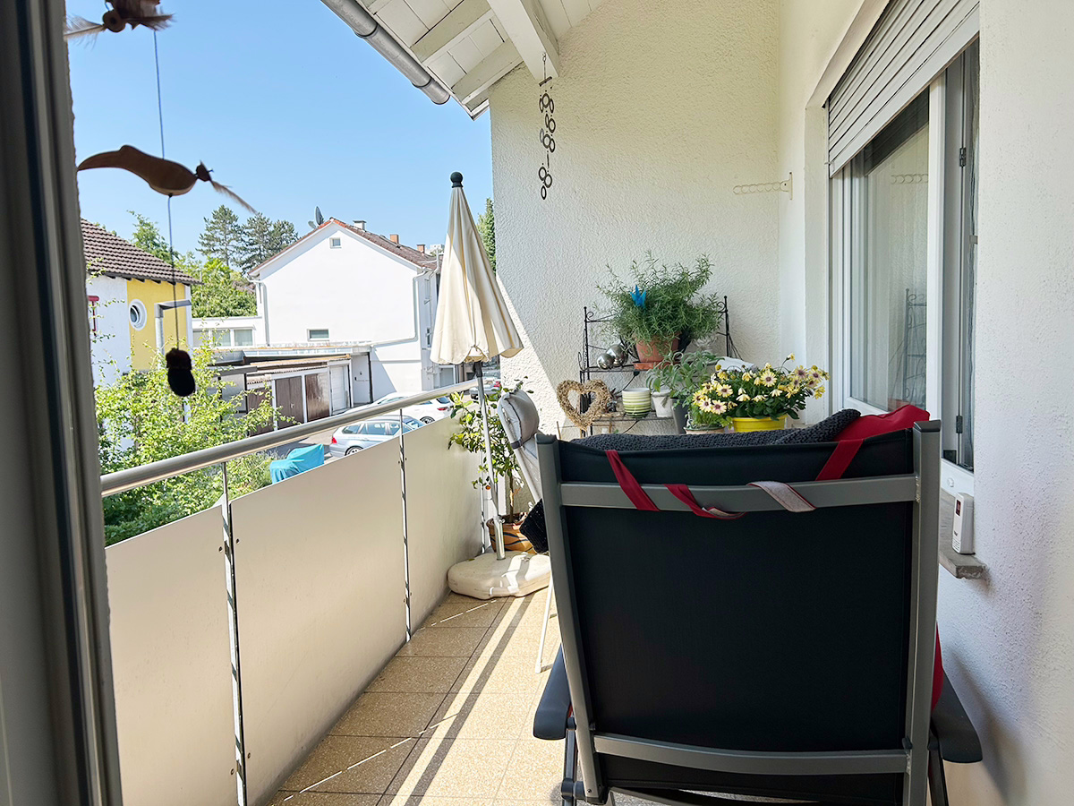 Südbalkon (OG) - „Kaufen und Einziehen“ Gepflegtes 2 FH mit Garten direkt in Herrenberg