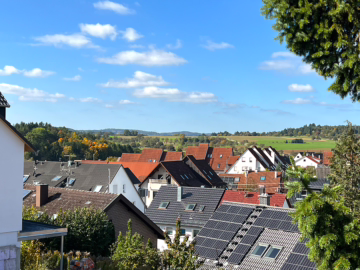 Wohngenuss mit 6 Zimmern in unverbaubarer Aussichtslage“ Einzug Sommer 2026! DHH in Renningen, 71272 Renningen / Malmsheim, Doppelhaushälfte