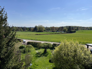 NEUE DHH in Aussichtslage von S-Heumaden: „Wohnkomfort für die ganze Familie, direkt an der Natur“, 70619 Stuttgart / Heumaden, Doppelhaushälfte