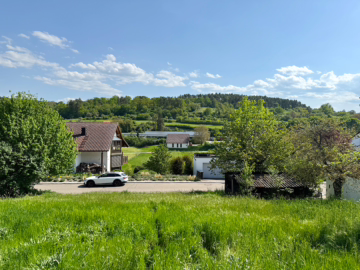Perfekt für die junge Familie: „Sonniges, großzügiges Wohnen in Randlage von Weissach“ Moderne DHH, 71287 Weissach, Doppelhaushälfte