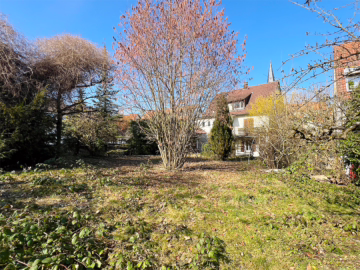 „Eigenes Gartenparadies mit 450 m² in grüner Oase von Möhringen“ Sonnige und helle DHH, 70567 Stuttgart / Möhringen, Doppelhaushälfte
